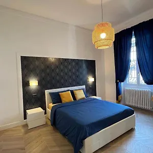 Isola Apartment Mailand